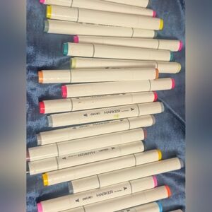 Dual Tip Art Markers Set